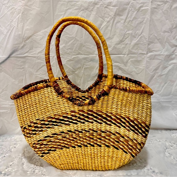 Basket bag 100% handmade Ecuadorian bag - Picture 1 of 5